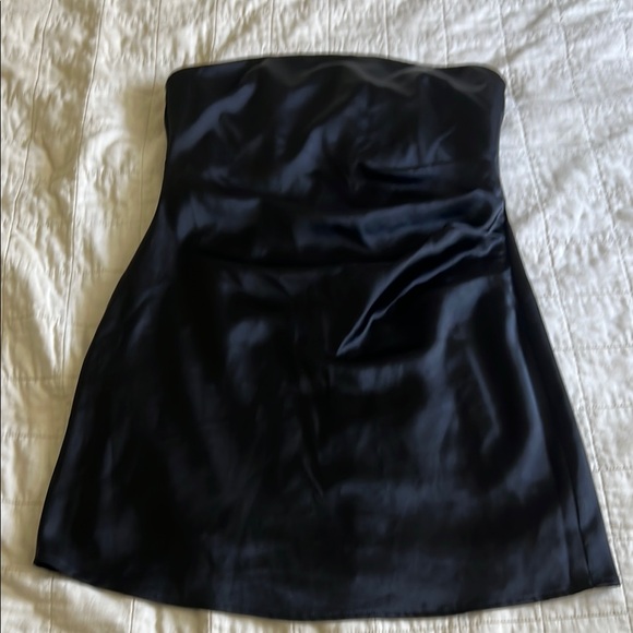 Wayf Black Silky Strapless Dress - Picture 1 of 8